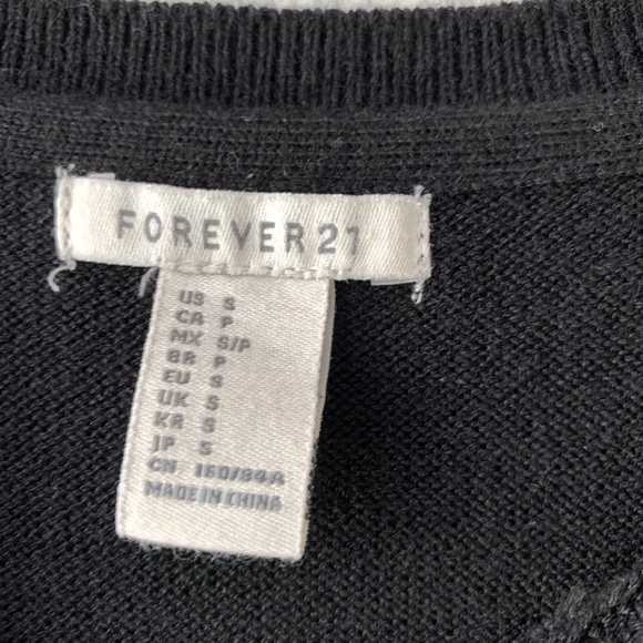 Forever 21 Black Crew Neck Knit Crop Top - Picture 7 of 8